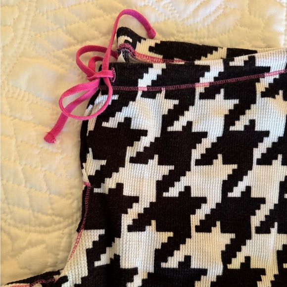 Victoria’s Secret Pajamas, Houndstooth, Thermals, Long Johns, Pink, Black, Small - Picture 3 of 6